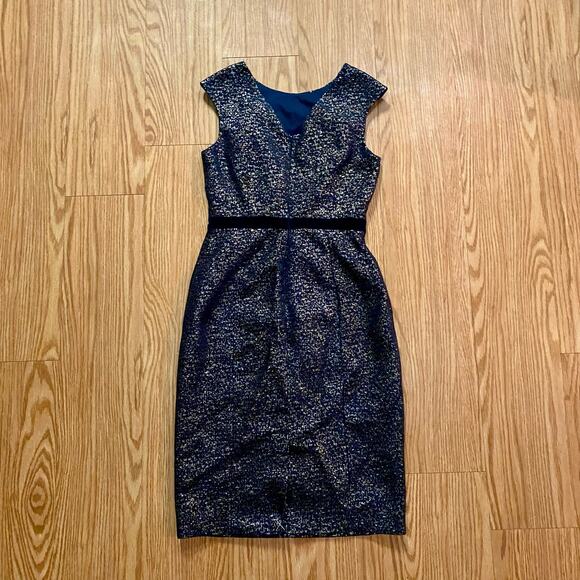 Elegant Blue Midi Dress - Picture 9 of 11